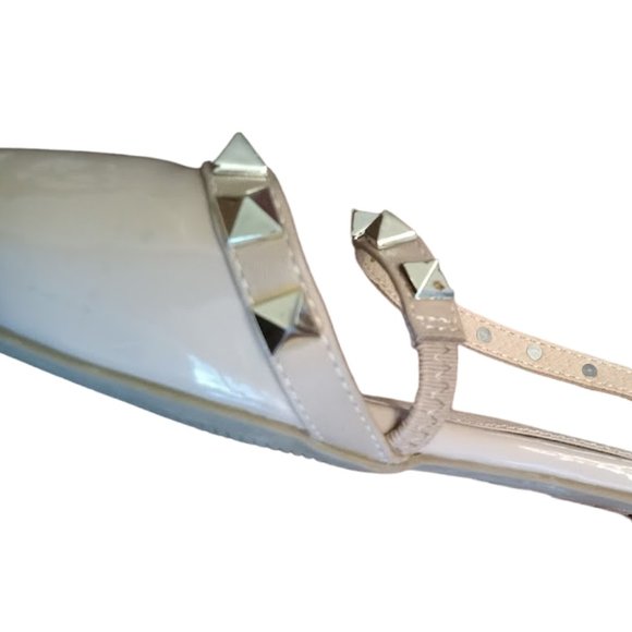 EC Olivia Ferragamo Tan Patent | Gold Studded Flats | Padded soles | Size: 5.5" - Picture 12 of 16